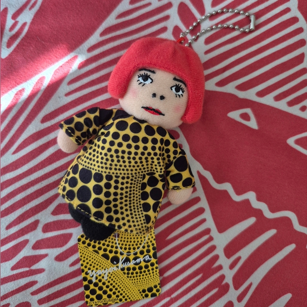 NWT, YAYOI KUSAMA plush Keychain